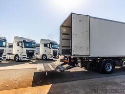 RENAULT D 320+HAYON BAR 2 T.