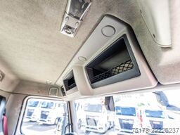 RENAULT D19 WIDE 320+HAYON BAR 2 T.