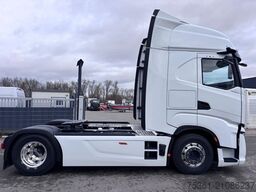 IVECO S Way 500 Retarder ALU Doppel Tank Standklima