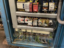 KGM SK560