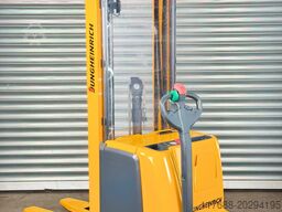 Jungheinrich EJC 216- Service Neu - Triplex 5,25m -Batterie 90%