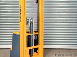 Jungheinrich EJC 216- Service Neu - Triplex 5,25m -Batterie 90%
