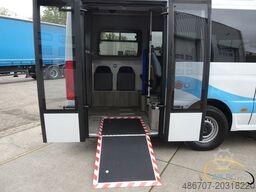 MERCEDES-BENZ eSprinter 14 Sitze Electric Range: 300 km