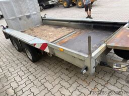 IFOR WILLIAMS Baumaschinenanhänger mit Rampen / 3.500 KG