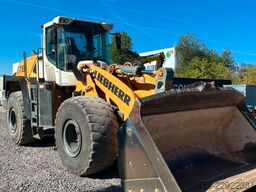 LIEBHERR L576 X-Power