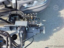 DAF XB 210 Kehrmaschine wie neu Brock VS4 Kehraufbau