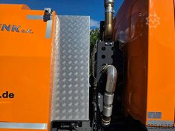 DAF XB 210 Kehrmaschine wie neu Brock VS4 Kehraufbau