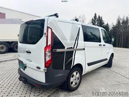 Ford Transit 4x2 Van with 2 Sets of Tires