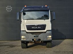 MAN TGS 26.480 6x6 / HIAB CRANE / TRACTOR + BOX TRUCK