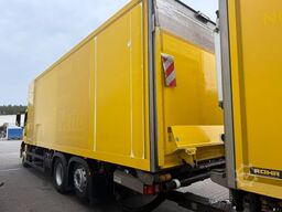 MERCEDES-BENZ 2540 LL 6x2/4 Kühlkoffer 8.2m LBW 2,5t  Carrier
