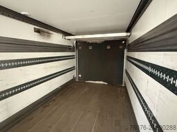 MERCEDES-BENZ 2540 LL 6x2/4 Kühlkoffer 8.2m LBW 2,5t  Carrier