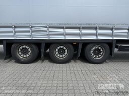 Schmitz Cargobull Curtainsider Mega Getränke