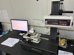 Mitutoyo Contracer CV-2100M4
