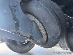 Schmitz Cargobull Semitrailer Reefer Standard divu klāju