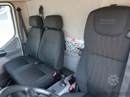 DAF LF 210 Bakwagen + Dhollandia klep 1500 kg