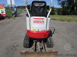 Takeuchi TB 210R - mechan. Schnellwechsler +3 Löffel