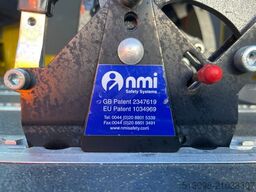 VOLKSWAGEN CRAFTER 2.0TDI 8 SITZER TEMP. KLIMA AHK 1.HAND