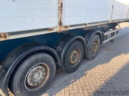 Renders / Aluminium Borden / Hardwood Floor / Mercedes ...