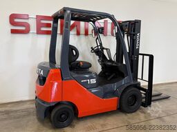 Toyota 11181 - 02-8FG15