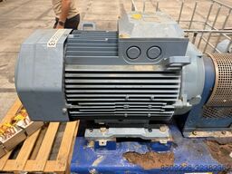 Sterling SIHI Liquid Ring Vacuum Pumps with Elect