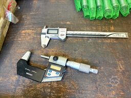 GÖDDE Workbench with contents