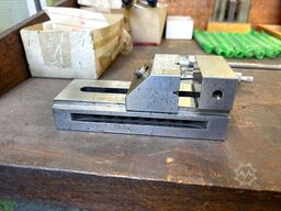 GÖDDE Workbench with contents