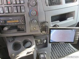 Volvo FL 250 Bakwagen + 6 deuren + Laadklep 2000 kg