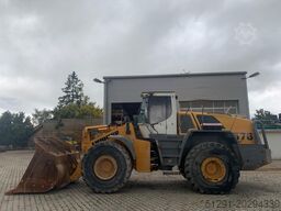 Liebherr L576