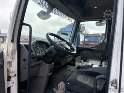 DAF LF 55.250 + lift + euro 5