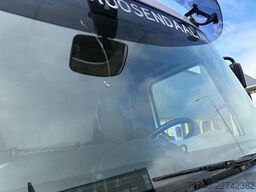 DAF LF 55.250 + lift + euro 5
