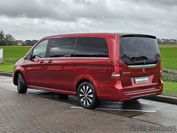 MERCEDES-BENZ EQV 300 7-Zits Pano Navi L2!