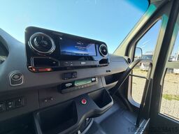 MERCEDES-BENZ Sprinter 519