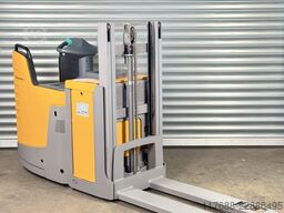 Jungheinrich ERD 220 - nur 2919 Std - Service Neu -Batterie 81%