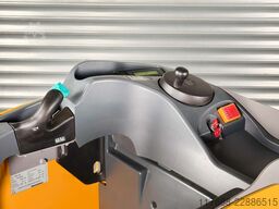 Jungheinrich ESE 120 - nur 3885 Std. - Service Neu - Garantie
