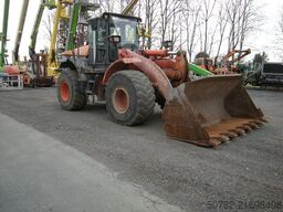 HITACHI Radlader HITACHI ZW200