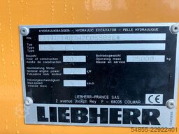 LIEBHERR R924 G8.0-D