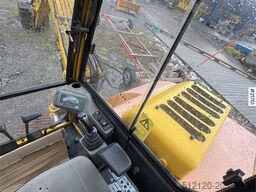 Komatsu PC95R w/ bucket