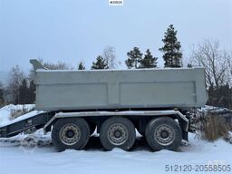 Istrail Triple Axle Trailer