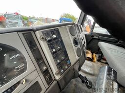 MAN F2000 19.343 FAK 2-Achs Allradkipper Kran