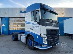 Volvo FH 13.420 Globetrotter / ADR + PTO / Stand Airco