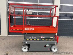 SkyJack SJ 3219 7,80m Scherenarbeitsbühne