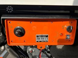 KRONE SE CITY KüHLER, TK SLXI 300, 1-ACHSAUFLIEGER MIT HEBEBüHNE