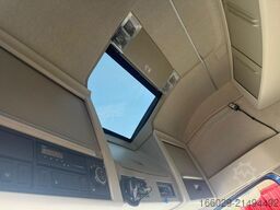 VOLVO FH 500 6x2 Container Pritsche Fassi F455 Kran