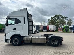 IVECO S-WAY 490 NAVI 2 Tanks Sehr gepflegt