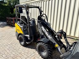 MECALAC MCL2 / Neuwertig / inkl. Schaufel