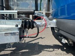 Brian James Race Sport / Länge: 5,03 m / 3.000 kg