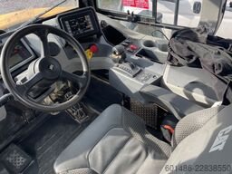 CATERPILLAR 735