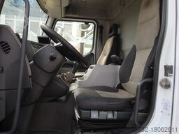 Renault Midlum 220 E5 CS 850 Strom LBW Seiten Tür FRC