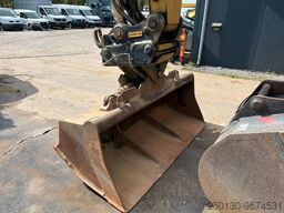 CATERPILLAR 320 mit Tieflöffel & Schwenklöffel,Klimaanlage