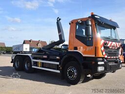 Iveco Trakker 360 +Waf 20t.hooklift